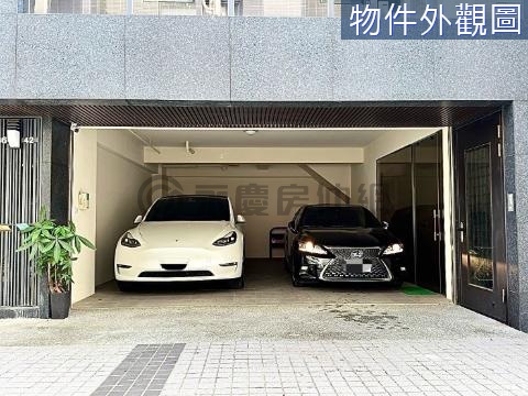 專任<竹北AI園區>稀有大面寬雙車別墅 新竹縣竹北市中山六街