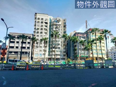 巴黎廣場景觀套房 A 台南市東區林森路一段