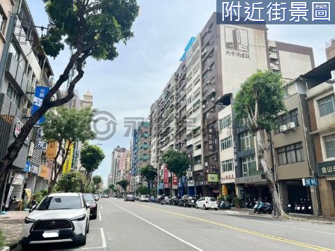 近愛河家樂福正建國路上收租透天店面 高雄市三民區建國三路