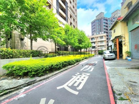 (M)中山醫收租電梯五套房金雞母 台中市南區大慶街一段