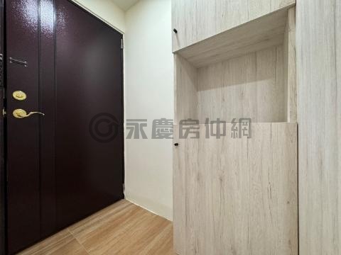 V.精美小套房/屋主自售/投資自住兩相宜 台中市西區梅川東路二段