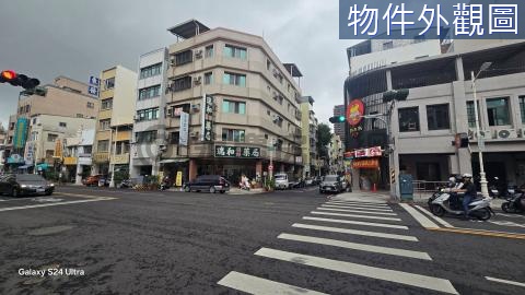 鹽埕埔大公路雙店面超值商四店霸近捷運 高雄市鹽埕區大公路