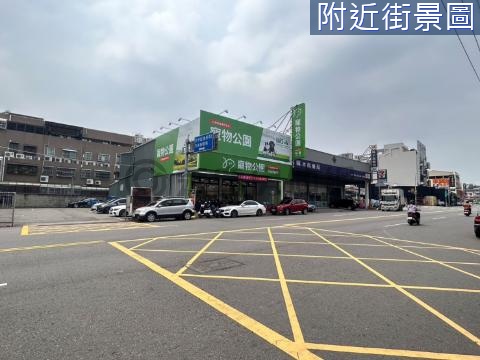 @正軍功路地102坪/大面寬黃金店面 台中市北屯區軍功路二段