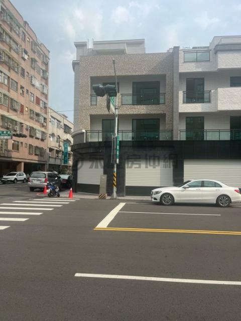  大華路電梯金店住 嘉義市西區大華路