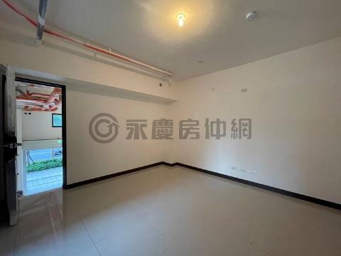 中路重劃區全新邊閒挑高黃金店面~合法夾層獨立空間 桃園市桃園區慈文路