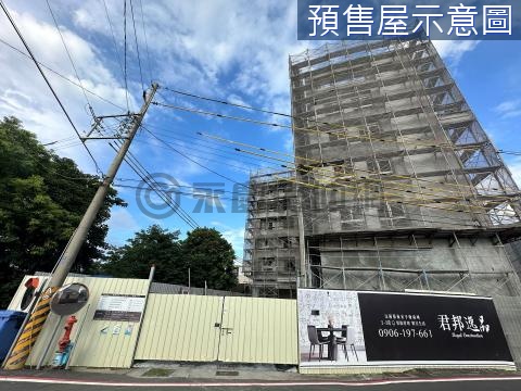 善化君邦逸品明亮頂樓大露臺2房2衛加車位	 台南市善化區茄拔