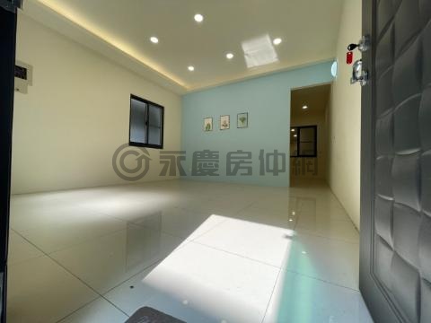 🏫信義國小❤全新整理❤別墅🏘 台中市南區南和路