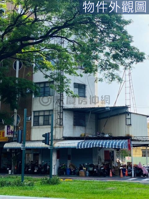 建興商圈輕軌站前三角窗黃金店面 高雄市三民區大順二路