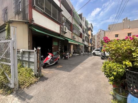 鳳新高中稀有建地必要之道路用地~可移轉容積 高雄市鳳山區新甲段