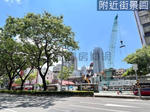 🌳［中正1號院］A15高樓層景觀宅2房+平車 高雄市前金區中正四路