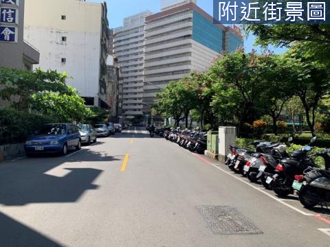 新光三越 建地(一) 高雄市前鎮區愛群段