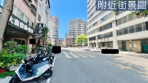 高雄港碼頭/亞灣特區/輕軌旅運中心方正收租建地1 高雄市苓雅區苓雅寮段