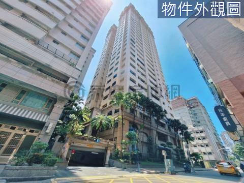 河堤社區｜希爾頓高樓景觀｜邊間三房平車 高雄市三民區民族一路