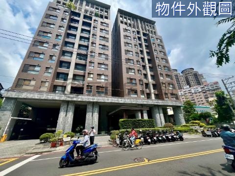 (M)南區大慶Room28精裝大2房休旅車位 台中市南區大慶街一段