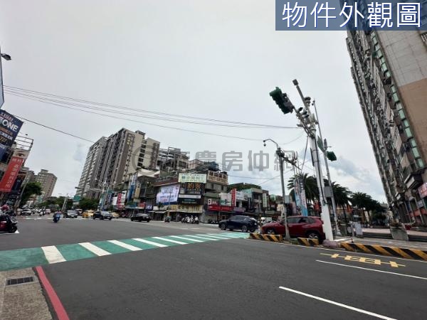 台一線中山路邊間面寬透店