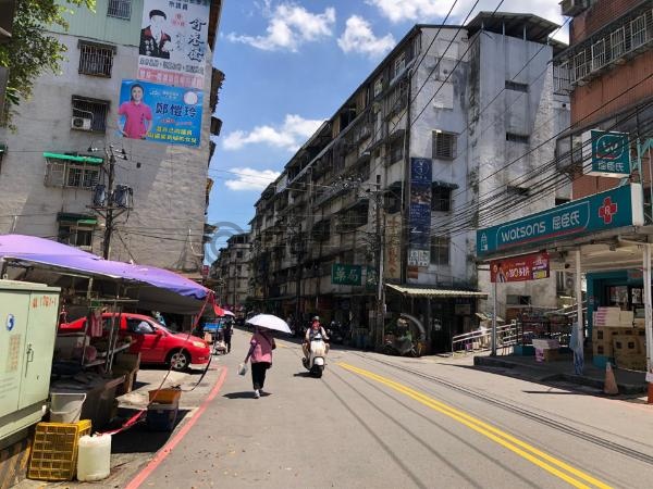 國家新城雙店面