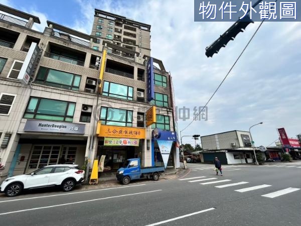 台九省道宴京帝寶三角窗電梯透天店面