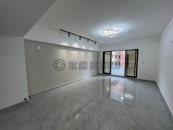 近科工館建興商圈正興國中靚麗四房