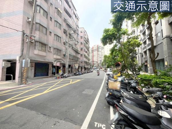 平鎮車站邊間燙金雙店面