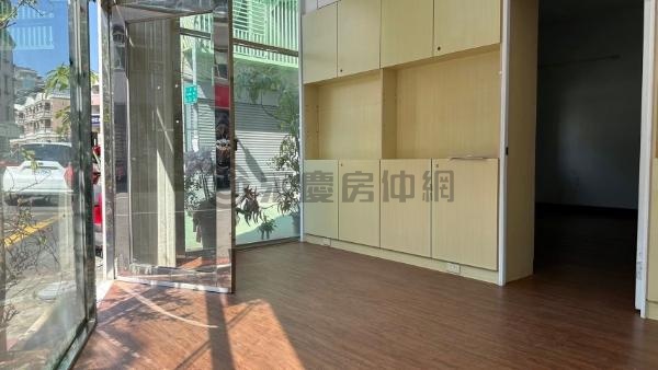 文山陽明商圈公寓1+2樓邊間店面