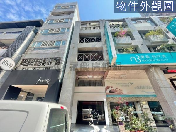 正大墩路上三層樓樓店附平面車位