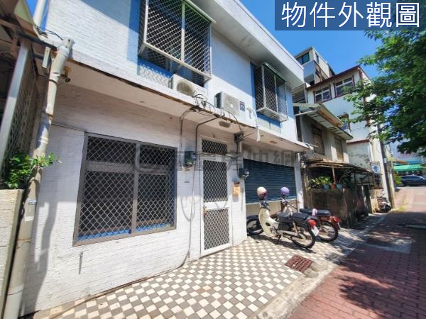 台南火車站青年黃金門牌雙併未來可期特色小屋