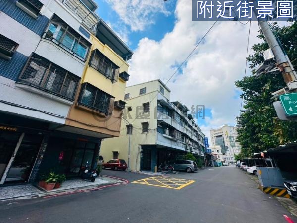 鳳山火車站邊間店住透天