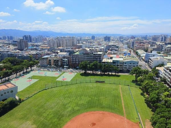 東區親家景一方~大三房無敵視野戶