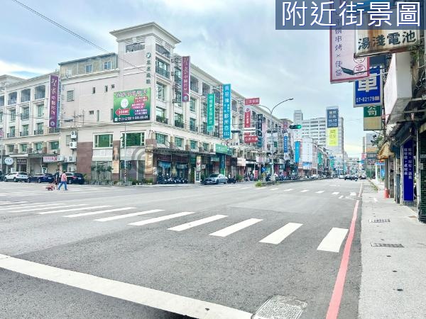 岡山車站捷運★友友廣場★20米路★收租金店面