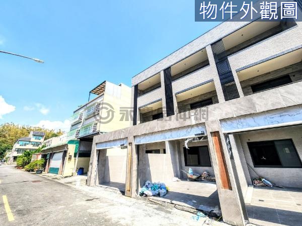 全新未住大坪頂三套房臨路車墅(2)