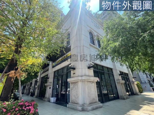 縣三商圈 時代花園採光大面寬黃金角店