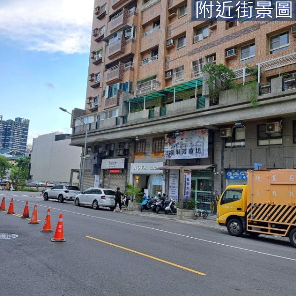 左營區曾子路商圈文川路上1+夾門市商店