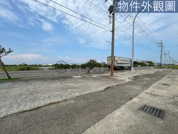 學甲臨20米路，30坪方正甲種建地