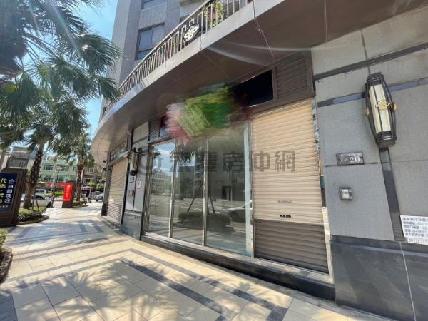 延平路鴻築吾江邊間店面1