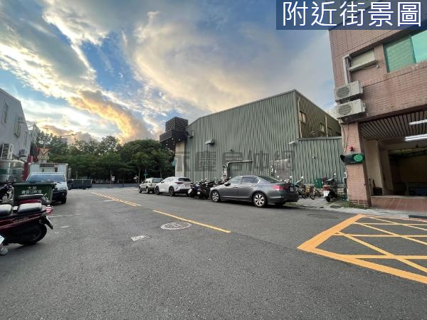 自由商圈🏠近黃昏市場🏠漂亮增值樓店