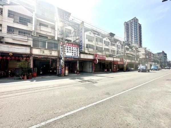 臨路8米仁雄路大灣國中5樓透天黃金店面