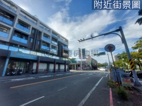 全新未使用市府星鑽雙特區電梯店面--如邑