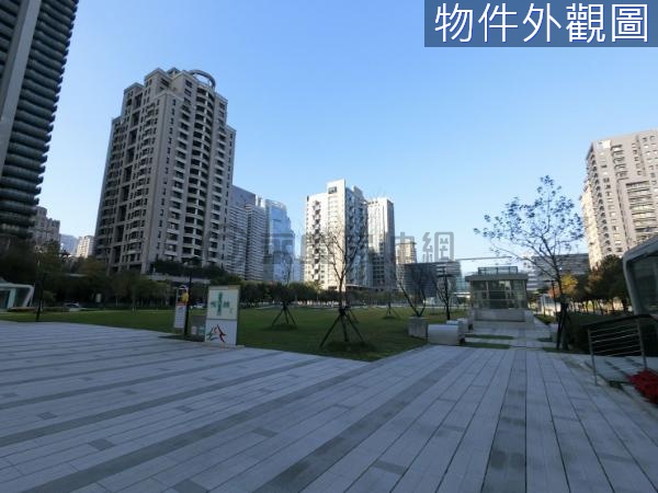 七期元亨利貞面市政公園絕美視野4房雙平車