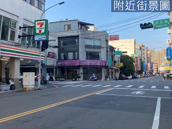 專任巨城商圈大地坪適百業電梯透店