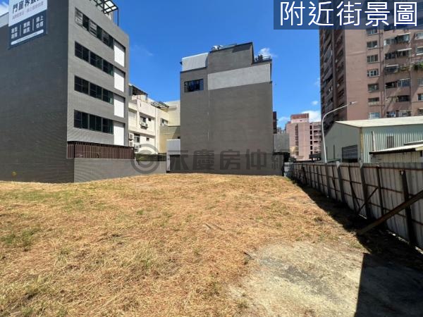 左營高鐵新光三越黃金三角窗美建地