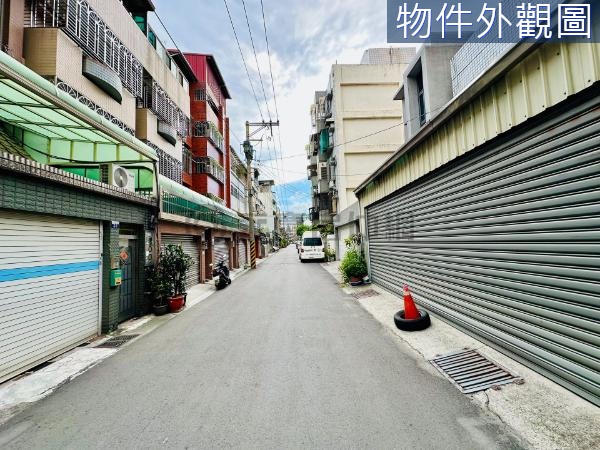 經貿愛買商圈閃亮臨路別墅