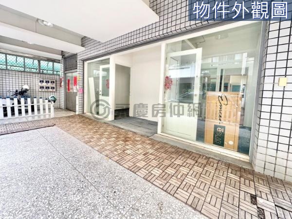 文心路旁大面寬使用坪破200坪黃金店面