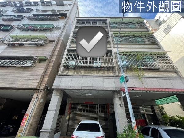 楠梓惠民商圈 超大室內 臨路黃金店住