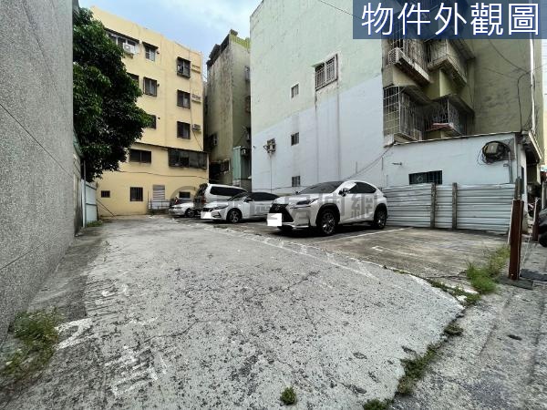 亞灣區方正建地(一)