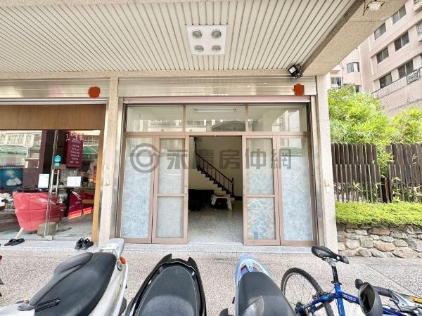 潭子復興商圈  潭子市場旁漂亮美樓店