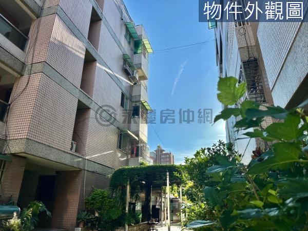 專任🍎英才公園室內近10坪電梯大套房