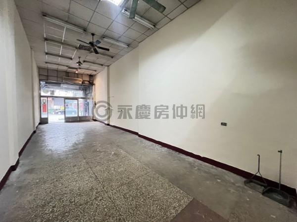 正20米路中興路透店位處兩大商圈交通地段